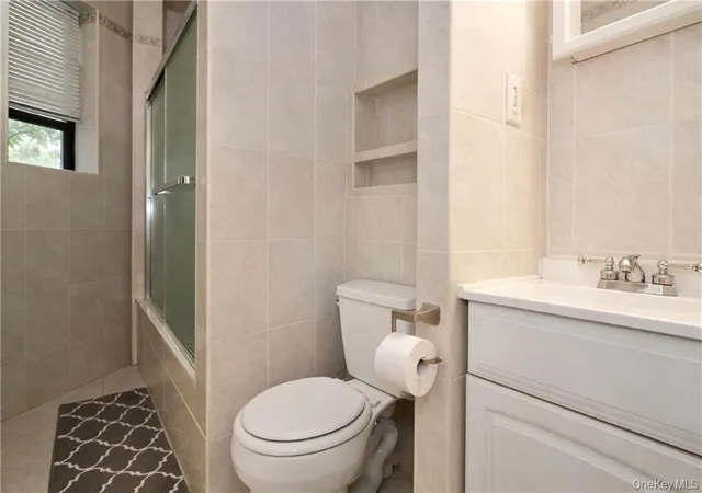 Photo 4 of Sale Pending at 1289 E 19th Street #C1, New York, NY 11230 | MLS# 977226 | Listing updated on 2026-07-17