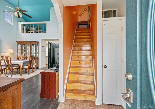 4th image of 125 W 3Rd St, Ronkonkoma, NY 11779 | MLS# 977251