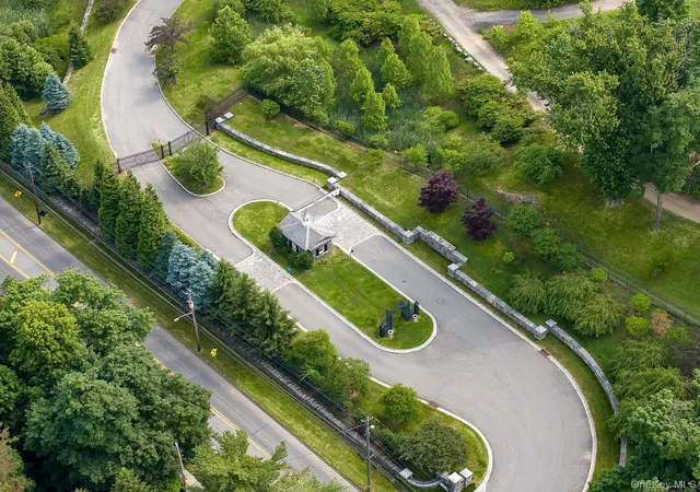 Photo 4 of Land for sale at 16 Carriage Trl, Tarrytown, NY 10591 | MLS# 977293 | Listing updated on 2026-04-04