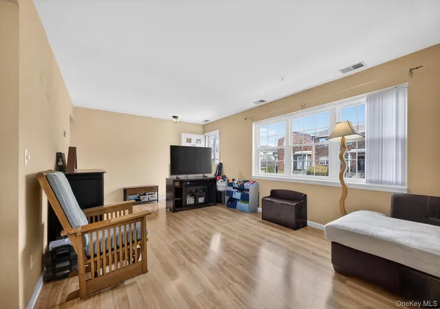 4th image of 276 Temple Hill Rd #1515, New Windsor, NY 12553 | MLS# 977319
