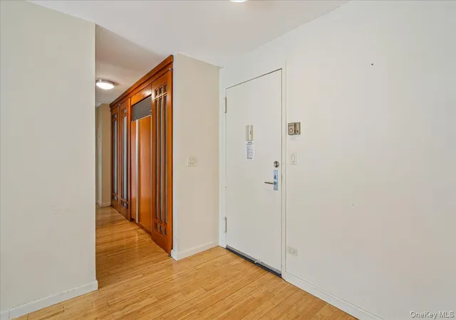 4th image of 17-85 215Th St #8G, Bayside, NY 11360 | MLS# 977384
