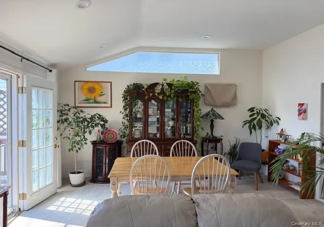 4th image of 41 Charlotte Pl, Oyster Bay, NY 11803 | MLS# 977428