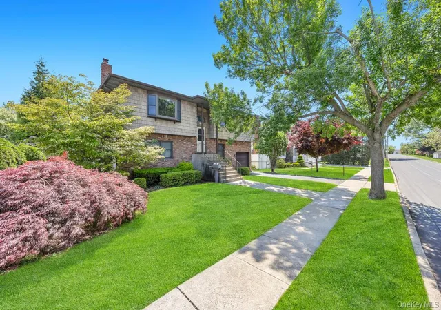 3rd image of 1840 Maurice Ave, Hempstead, NY 11554 | MLS# 977434