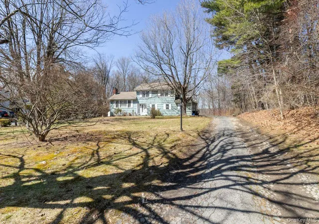 Photo 3 of Sale Pending at 24 Highview Rd, Ossining, NY 10562 | MLS# 977440 | Listing updated on 2026-09-19