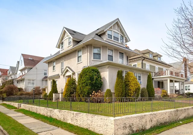 Homes for sale in Mount Vernon, NY | 232 Westchester Ave, Mount Vernon, NY 10552 | MLS# 977449