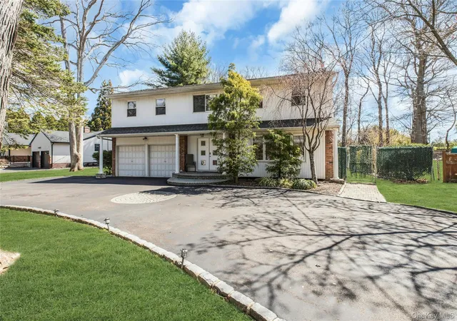 Single family home for sale at 132 Washington Ave, Plainview, NY 11803 | MLS# 977517 | Listing updated on 2026-05-11