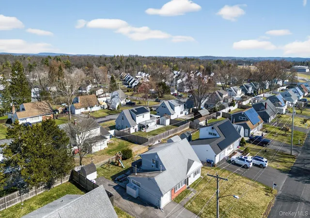 3rd image of 38 Dunwoodie Dr, Kingston, NY 12401 | MLS# 977518