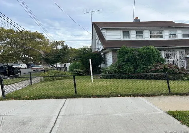 Photo 3 of Multi family home for sale at 204 20 104th Avenue, New York, NY 11412 | MLS# 977535 | Listing updated on 2026-06-22
