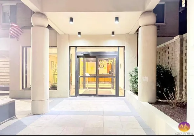 Photo 1 of Condo for sale at 11817 Union Turnpike #14J, New York, NY 11357 | MLS# 977596 | Listing updated on 2026-09-05