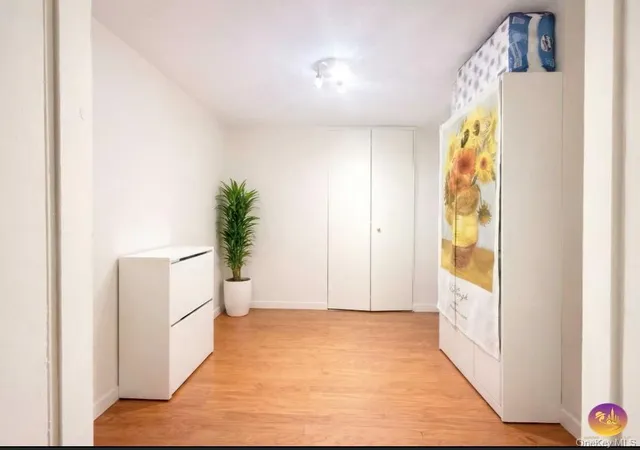 Photo 3 of Condo for sale at 11817 Union Turnpike #14J, New York, NY 11357 | MLS# 977596 | Listing updated on 2026-09-05
