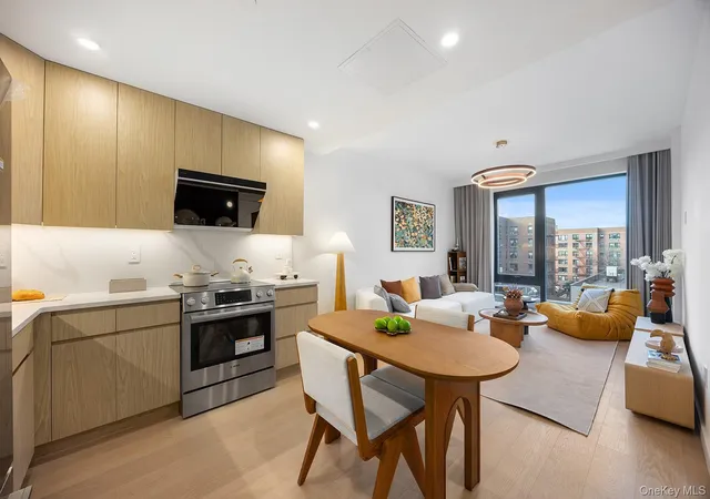 4th image of 35-30 146Th St #501, New York, NY 11354 | MLS# 977626