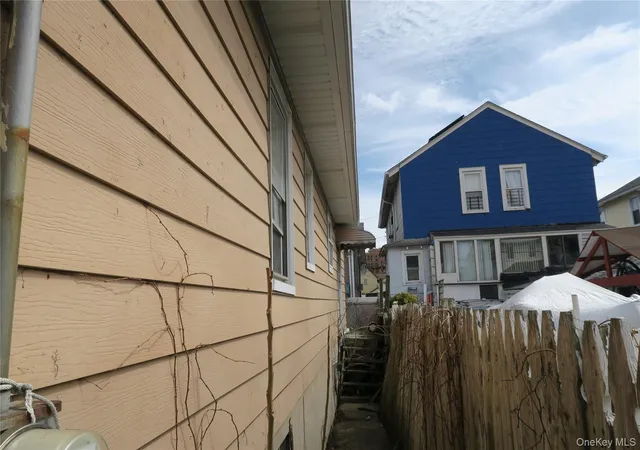 Photo 3 of Sale Pending at 1382 Mcbride St, Far Rockaway, NY 11691 | MLS# 977660 | Listing updated on 2026-05-22