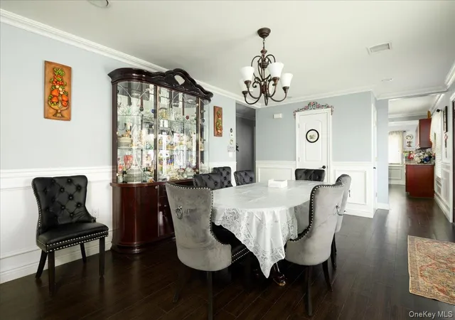 Photo 3 of Sale Pending at 35 Carnation Rd, Levittown, NY 11756 | MLS# 977666 | Listing updated on 2026-09-19