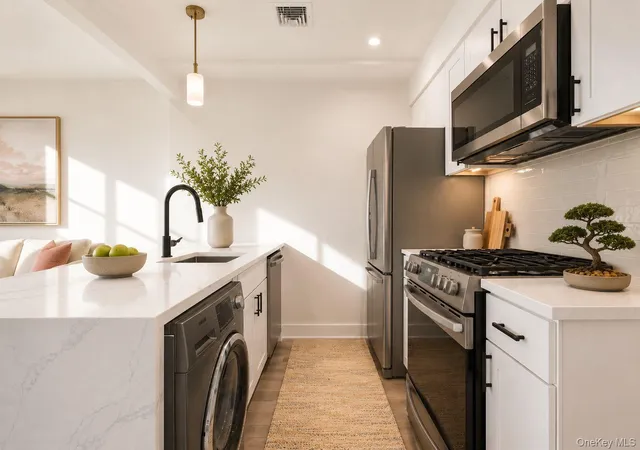 2nd image of 31 41 29th St #3B, Astoria, NY 11106 | MLS# 977713