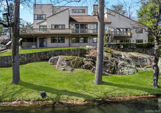 Photo 1 of Sale Pending at 3 Lakeside Dr, Harrison, NY 10580 | MLS# 977718 | Listing updated on 2026-09-19
