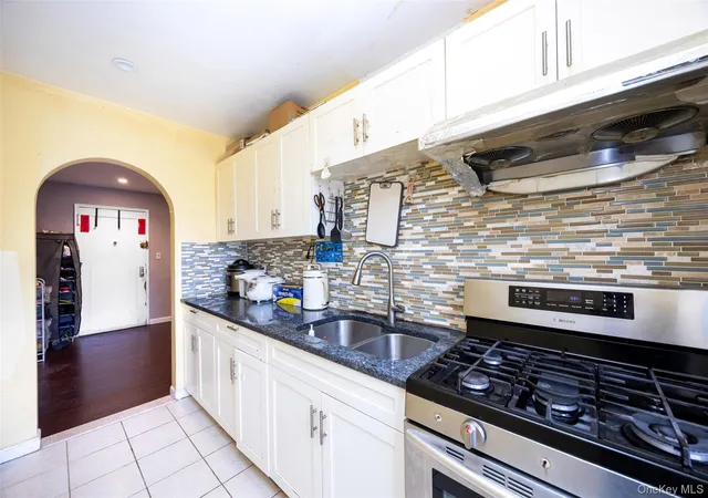4th image of 69-12 140Th St #2C, Flushing, NY 11367 | MLS# 977727