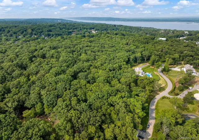 Photo 3 of Land for sale at 17 Carriage Trl, Greenburgh, NY 10591 | MLS# 977814 | Listing updated on 2026-04-04