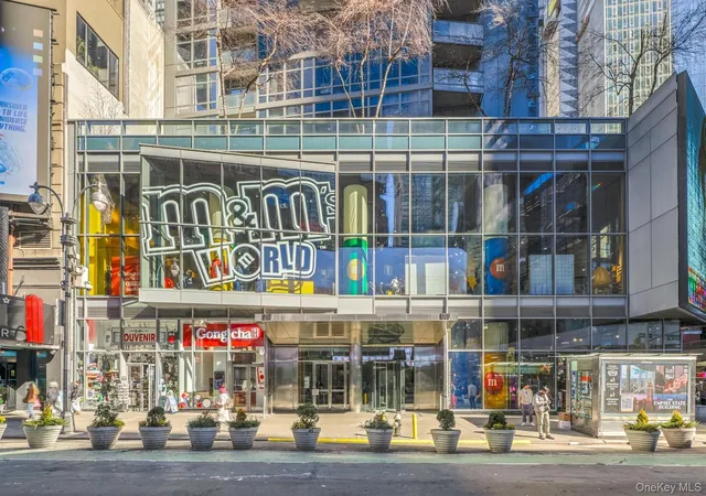 3rd image of 1600 Broadway #7E, New York, NY 10019 | MLS# 977825