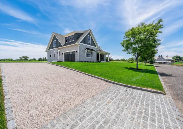 Photo 3 of Single family home for sale at 45 Club Dr, Riverhead, NY 11933 | MLS# 977826 | Listing updated on 2026-10-07