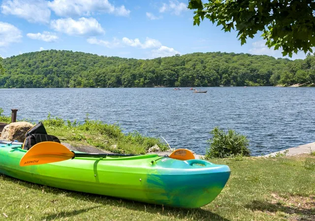 2nd image of 59 Sierra Vis Ln, Valley Cottage, NY 10989