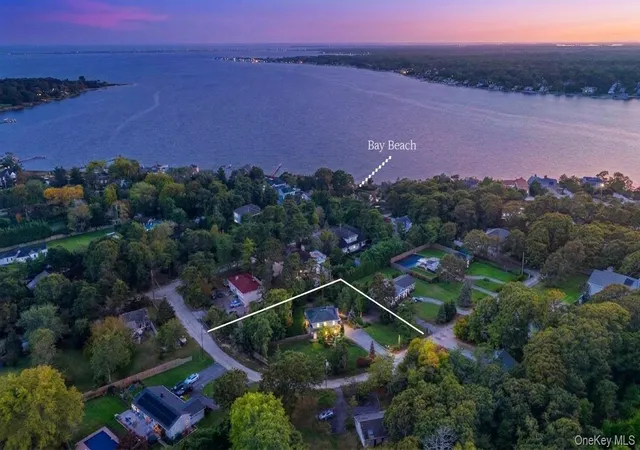 Photo 2 of Single family home for sale at 3 Jefferson Ave, Southampton, NY 11946 | MLS# 977846 | Listing updated on 2026-09-29