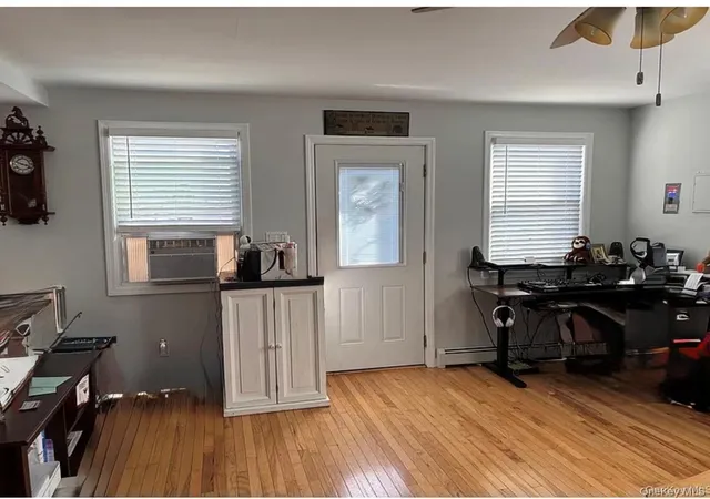 3rd image of 3615 Bayview St, Hempstead, NY 11783 | MLS# 977865
