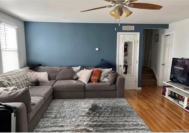 5th image of 3615 Bayview St, Hempstead, NY 11783 | MLS# 977865