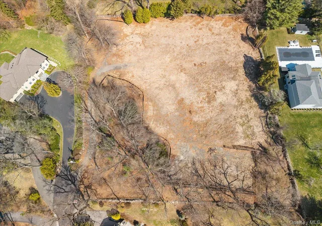 3rd image of 100 High Point Rd, Scarsdale, NY 10583 | MLS# 977933