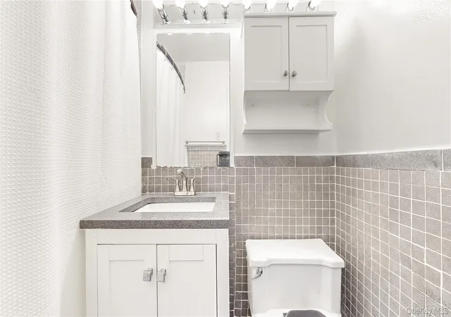 5th image of 6120 Grand Central Pkwy #A704, Forest Hills, NY 11375 | MLS# 978115