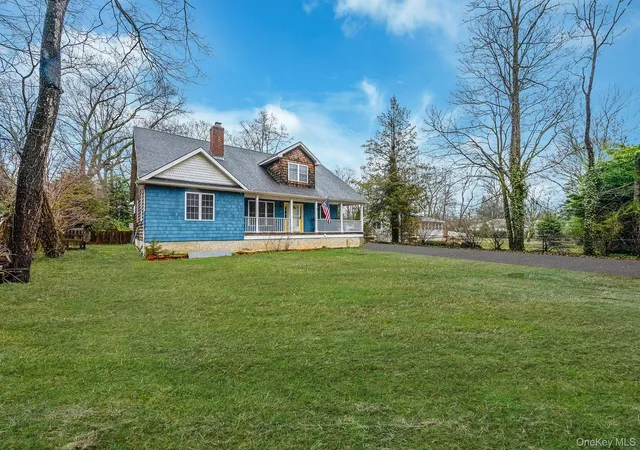 2nd image of 273 N Country Rd, Brookhaven, NY 11764 | MLS# 978152