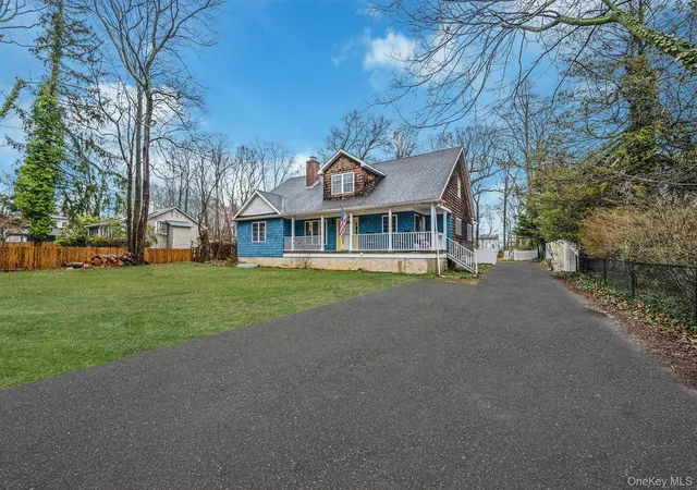 3rd image of 273 N Country Rd, Brookhaven, NY 11764 | MLS# 978152
