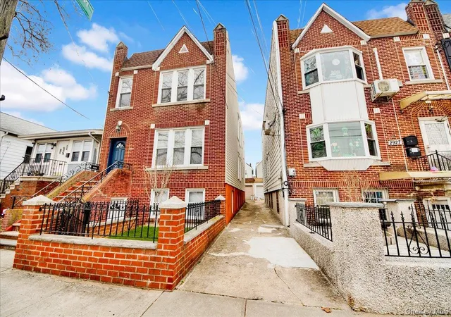 2nd image of 2925 Wellman Ave, New York, NY 10461 | MLS# 978203