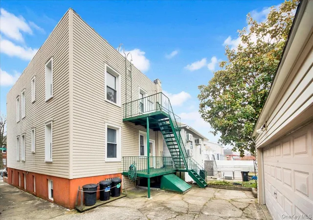 3rd image of 2925 Wellman Ave, New York, NY 10461 | MLS# 978203