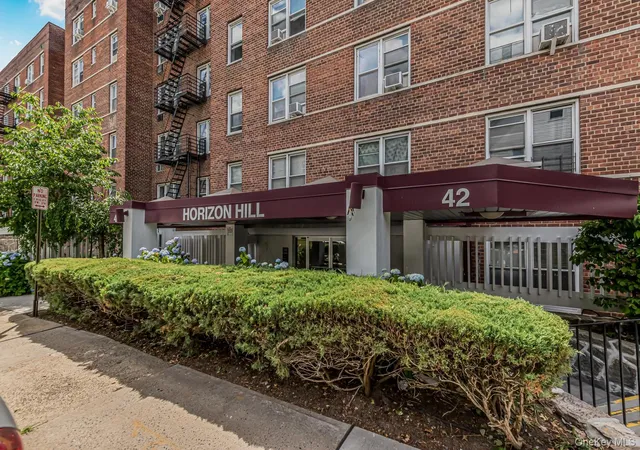 Homes for sale in Yonkers, NY | 42 Pine Street, Yonkers, NY 10701 | Houzeo
