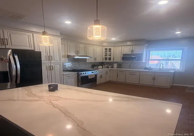 Photo 3 of Single family home for sale at 52-30 62nd Street, Maspeth, NY 11378 | MLS# 978254 | Listing updated on 2026-08-29