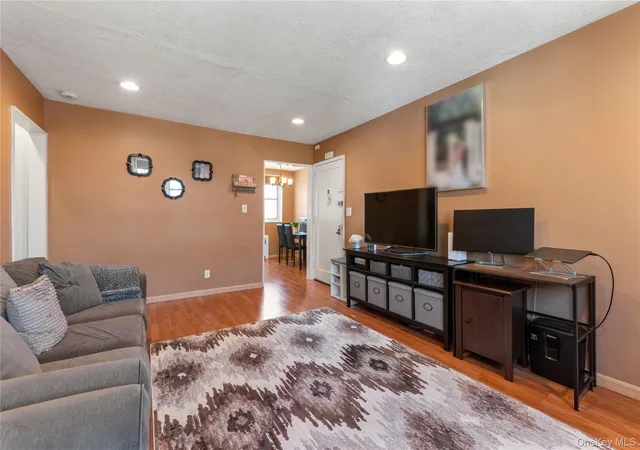 4th image of 249-31 64Th Ave, New York, NY 11362