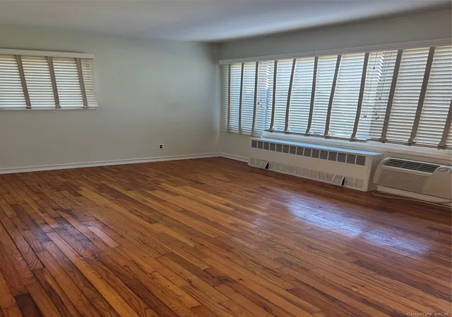 4th image of 254 Edmunton Dr #K1 Edmunton Dr #K1 #K1, Babylon, NY 11703 | MLS# 978280