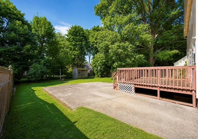 37th image of 44 Maple Dr, Babylon, NY 11701 | MLS# 978336