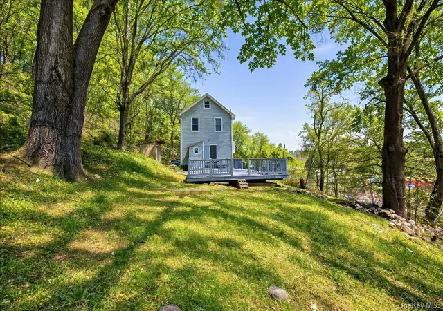 19th image of 282 Greenvale Ave, Yonkers, NY 10703 | MLS# 978353