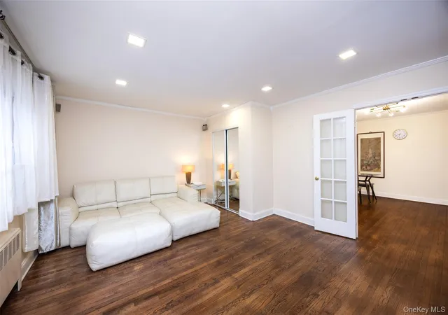 3rd image of 13835 Jewel Ave #1A, Flushing, NY 11367 | MLS# 978362