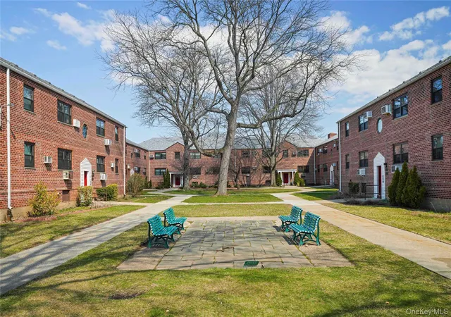 2nd image of 80-01 156Th Ave, Howard Beach, NY 11414
