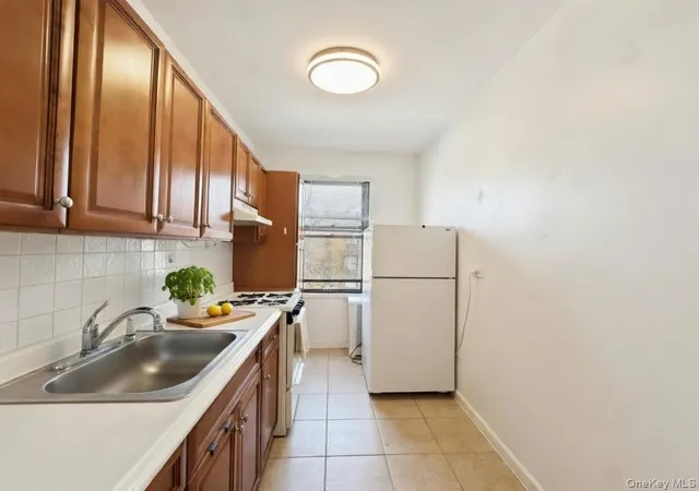5th image of 22 08 76th St #A3, East Elmhurst, NY 11370 | MLS# 978465