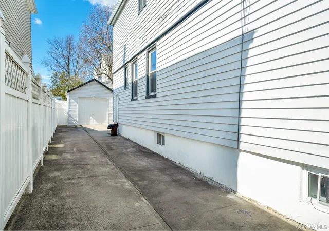 31st image of 91 04 218th Pl, Queens Village, NY 11428 | MLS# 978495