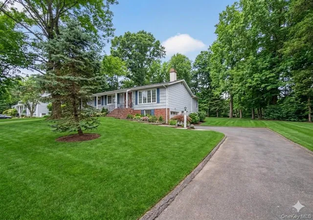 Photo 3 of Sale Pending at 17 Victoria Dr, Ramapo, NY 10901 | MLS# 978525 | Listing updated on 2026-07-28