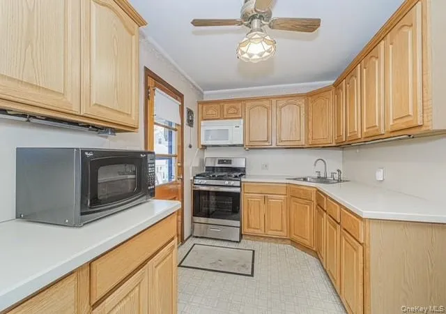 4th image of 125 Bryson Ave, Staten Island, NY 10302 | MLS# 978530
