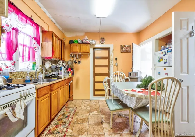 Photo 3 of Sale Pending at 19132 113th Avenue, Saint Albans, NY 11412 | MLS# 978532 | Listing updated on 2026-09-19