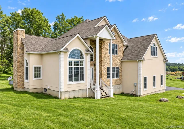 Photo 1 of Single family home for sale at 107 Breeze Hl Rd, Wawayanda, NY 10958 | MLS# 978541 | Listing updated on 2026-09-30