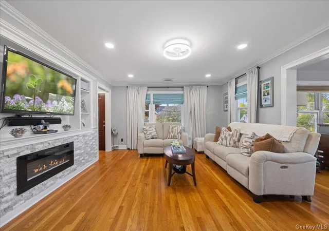 Photo 4 of Sale Pending at 1 Francis Ln, Port Chester, NY 10573 | MLS# 978546 | Listing updated on 2026-09-17