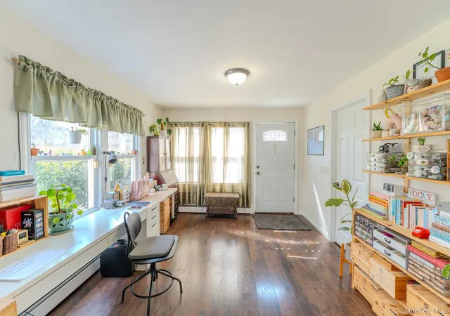 4th image of 33 Manor Dr, Shirley, NY 11967 | MLS# 978553