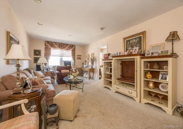 5th image of 510 Dubois Ave #B1, Valley Stream, NY 11581 | MLS# 978557